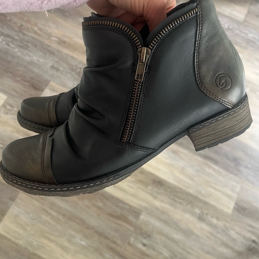 Remonte Chandra 80 Women's Leather Chelsea Ankle Boots size 8 Block Heel new - Picture 3 of 13